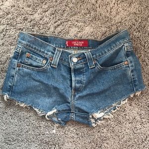 Vintage levi 513 shorts